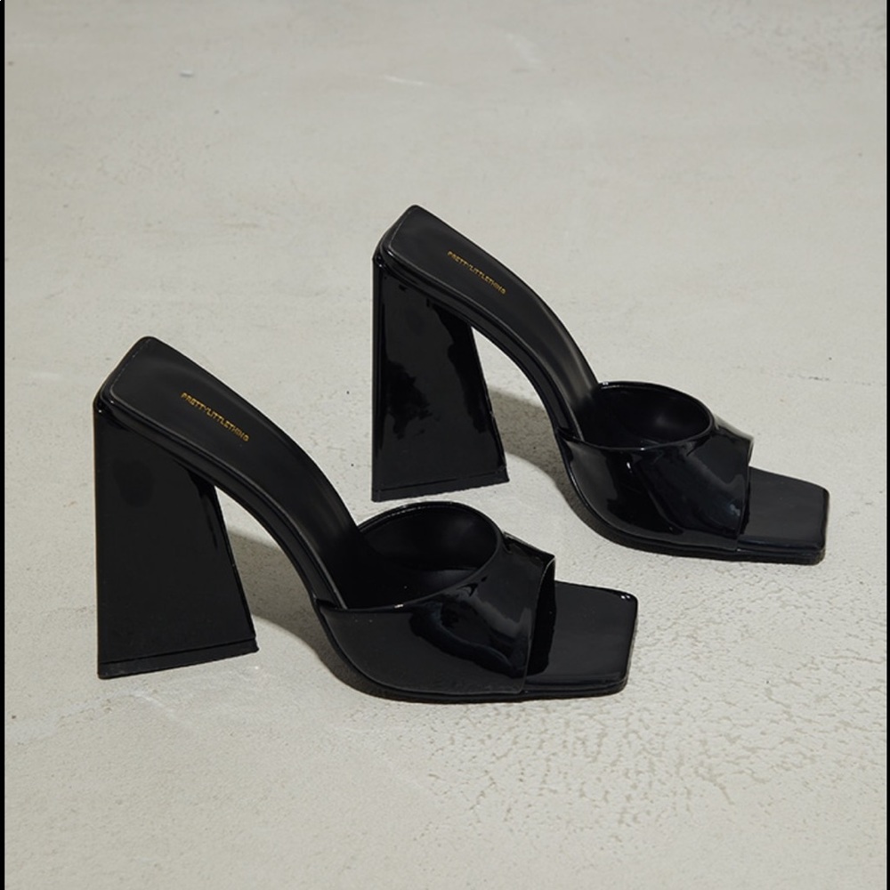 Women’s pretty little thing peep toe sandal